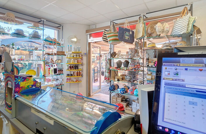 Commerce d’exception – Bazar Tabac Presse FDJ à vendre sur Leucate Naturiste — photo 4