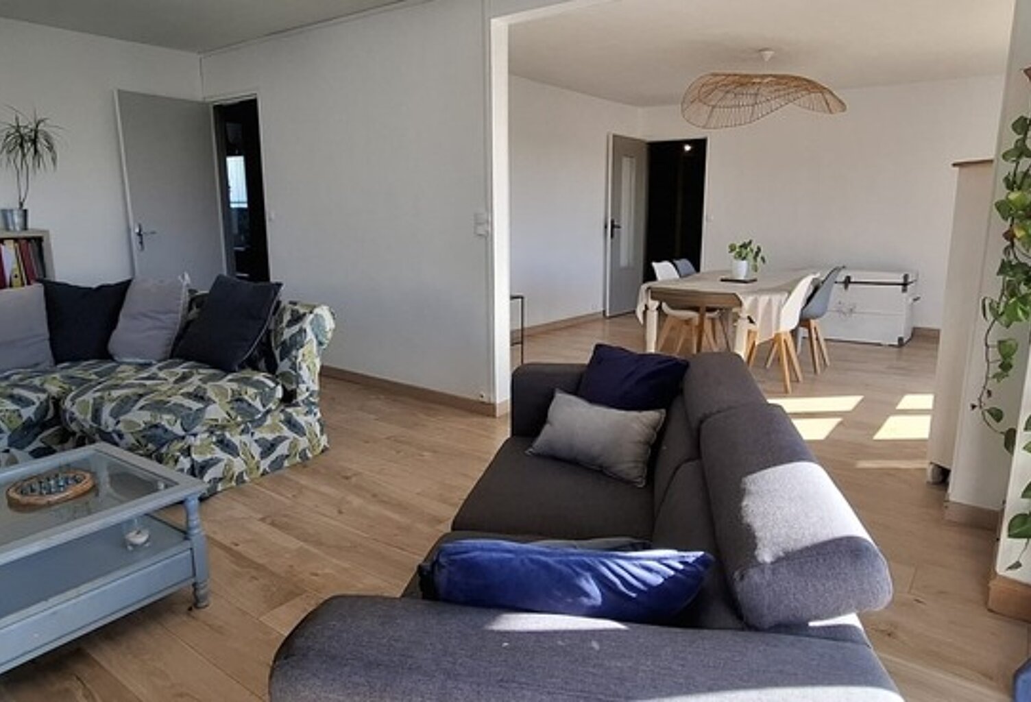 Dpt Aisne (02), à vendre SAINT QUENTIN Appartement T5 Parking — photo 1