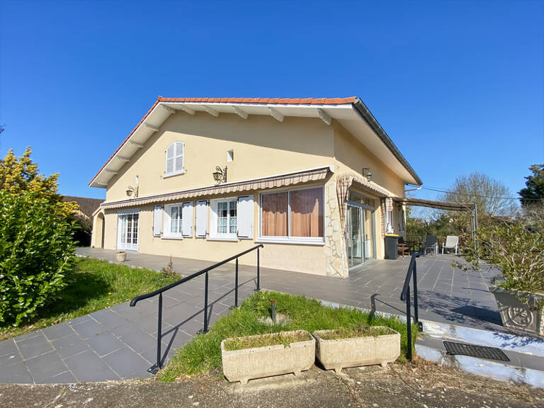 Dpt Gers (32), à vendre BARCELONNE DU GERS Maison T6 de 192 m² habitables normes PMR + 2 vérandas + grand garage sur 1670 m² de terrain, au bout d'une impasse, au calme — photo 1