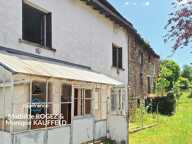 Maison à rénover avec grange en pierre, source et 7 000 m² de terrain - Saint Gervais Sous Meymont (63) — photo 4