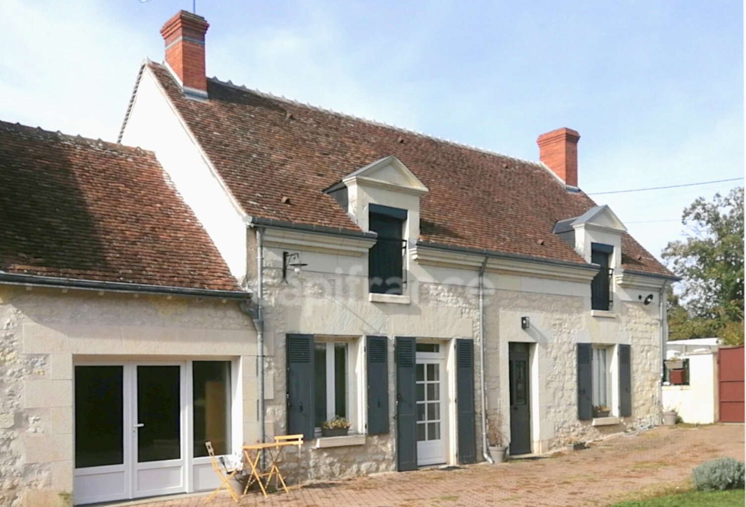 Noyers-sur-Cher (Loir-et-Cher), à vendre LONGERE 11 pièces de 232 m² — photo 1