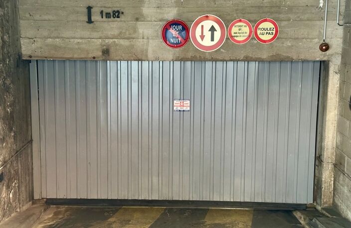 À vendre PARIS 20EME ARRONDISSEMENT (75) - grande place de parking intérieur - 67 rue St-Blaise 75020 PARIS — photo 3