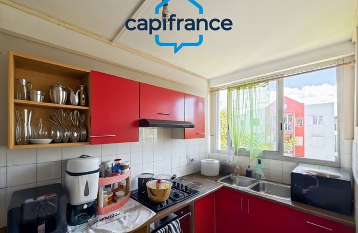 Appartement à vendre 4 pièces de 79 SAINT DENIS (974) — photo 4