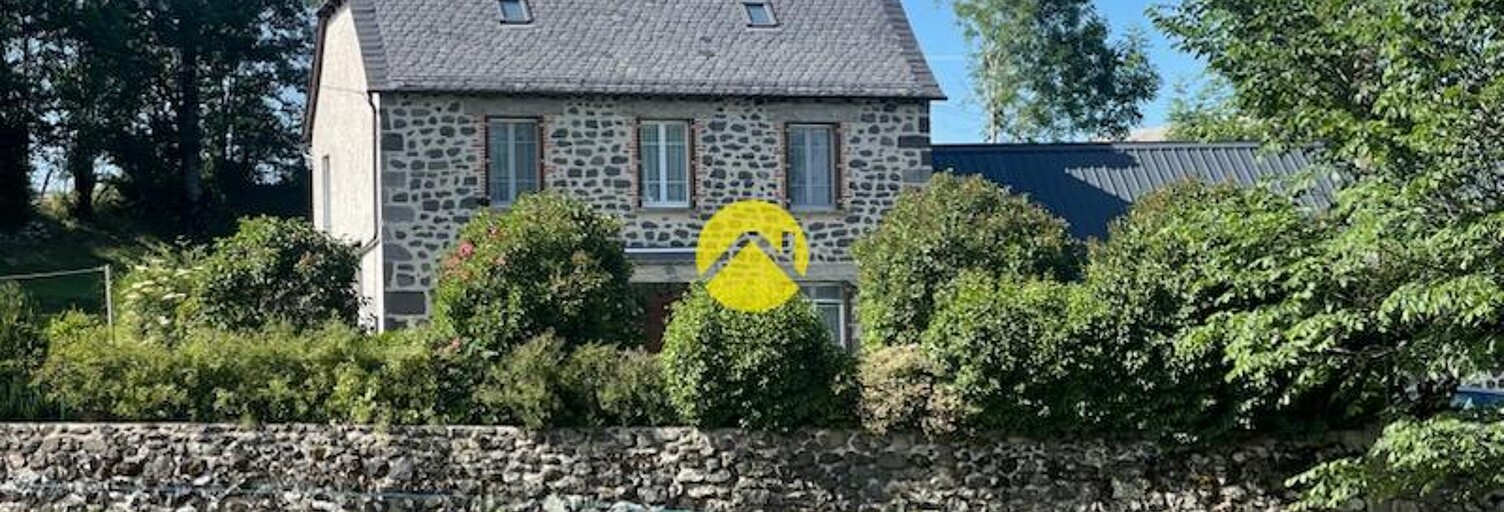 Maison 8 Pièces 124 m² à vendre à Pierrefort (15230)