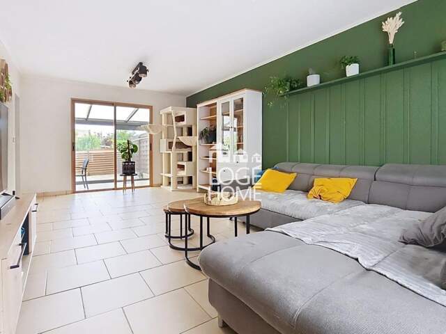 MAISON SEMI-INDIVIDUELLE DE 123 M² HABITABLE, QUATRE CHAMBRES, JARDIN, GARAGE + PLACE DE STATIONNEMENT — photo du bien