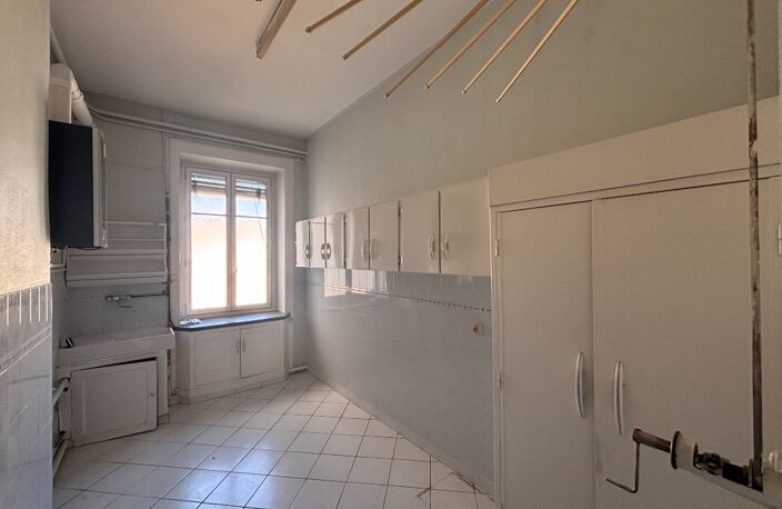 LYON 7 PLACE OLLIER APPARTEMENT FAMILIAL AVEC VUE DÉGAGÉE — photo 5