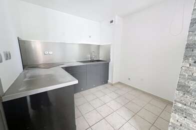 Appartement 3 pièces 865 €