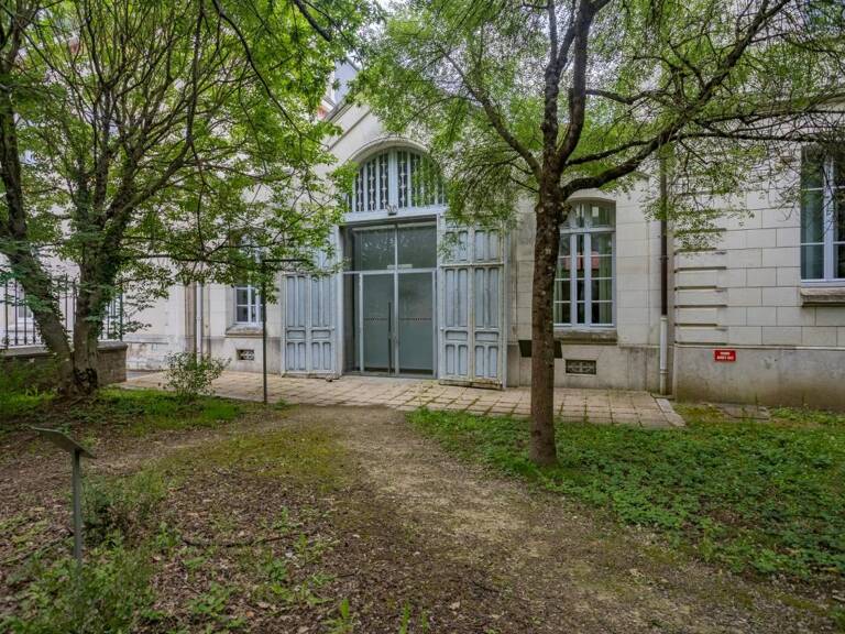 Ensemble immobilier - 3 824 m² - Orléans (45) — photo 1