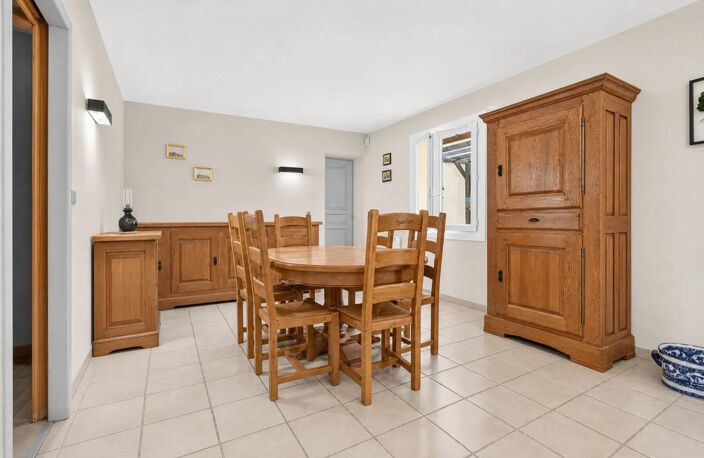 Maison de 7 pièces de 140 m² à Orgon — photo 2