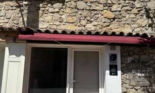 Commerce  50 m² à louer à Ollioules (83190)