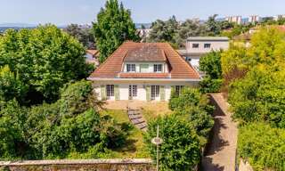Maison 7 Pièces 180 m² à vendre à Champagne-au-Mont-d'Or (69410)