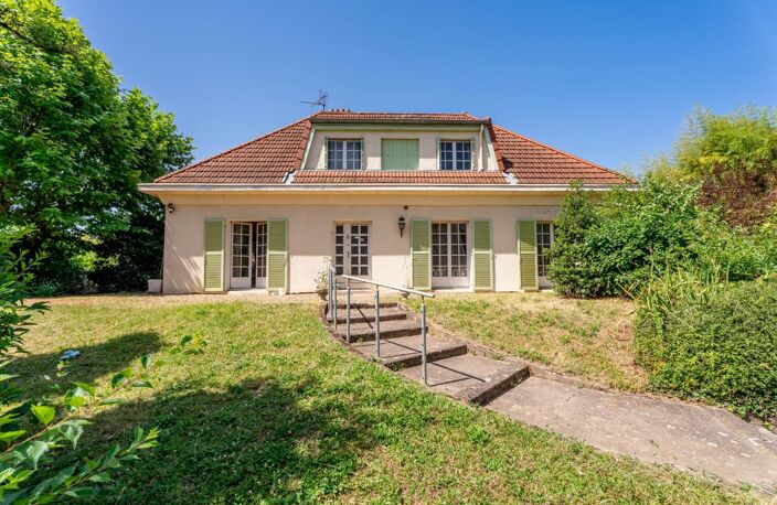 POTENTIEL RARE PROPRIETE D EXCEPTION A CHAMPAGNE — photo 2