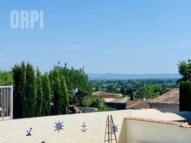 Exclusivité - Maison rénovée d'env. 130 m² avec piscine, garage et vue dégagée à Aubignan ! — photo du bien