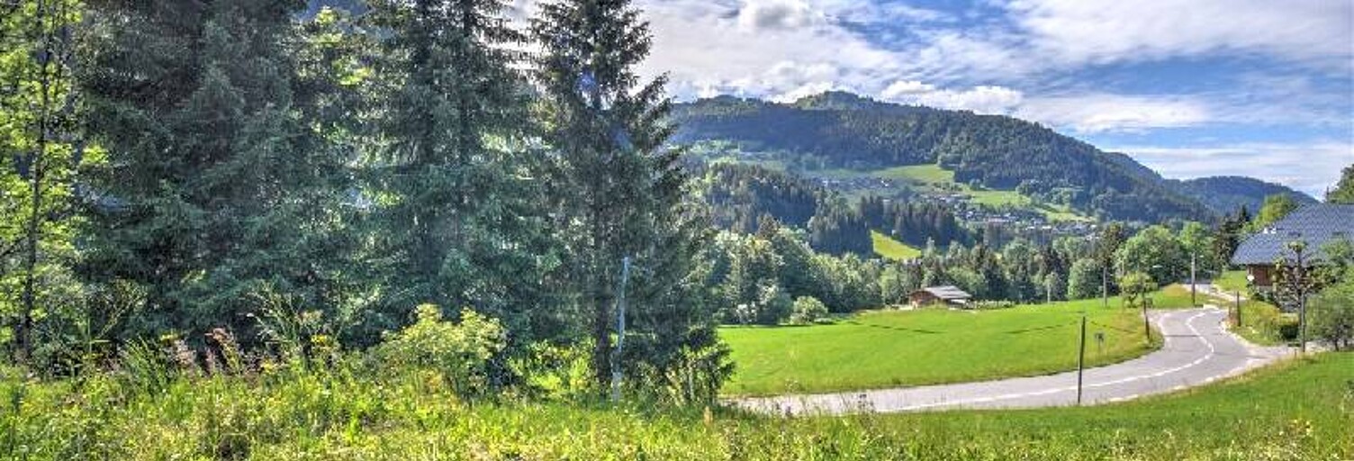 Terrain  689 m² à vendre à Les Gets (74260)