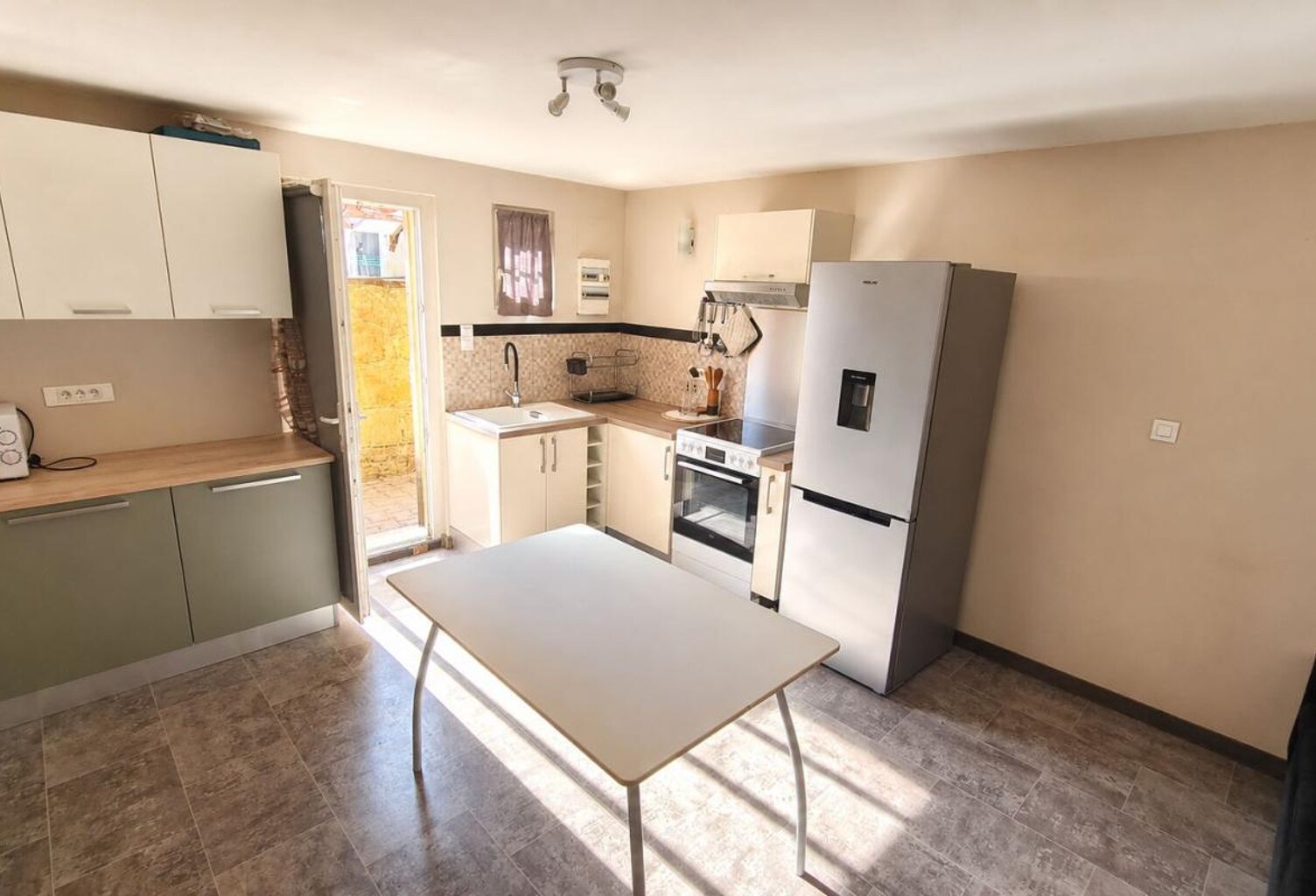 Maison à vendre avec jardin très proche centre ville — photo 1