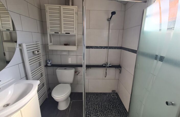 Maison à vendre avec jardin très proche centre ville — photo 5