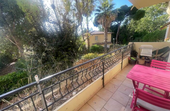 A VENDRE SIX-FOURS LES PLAGES 83140 APPARATEMENT 2 PIECES VENDU LOUE — photo 2