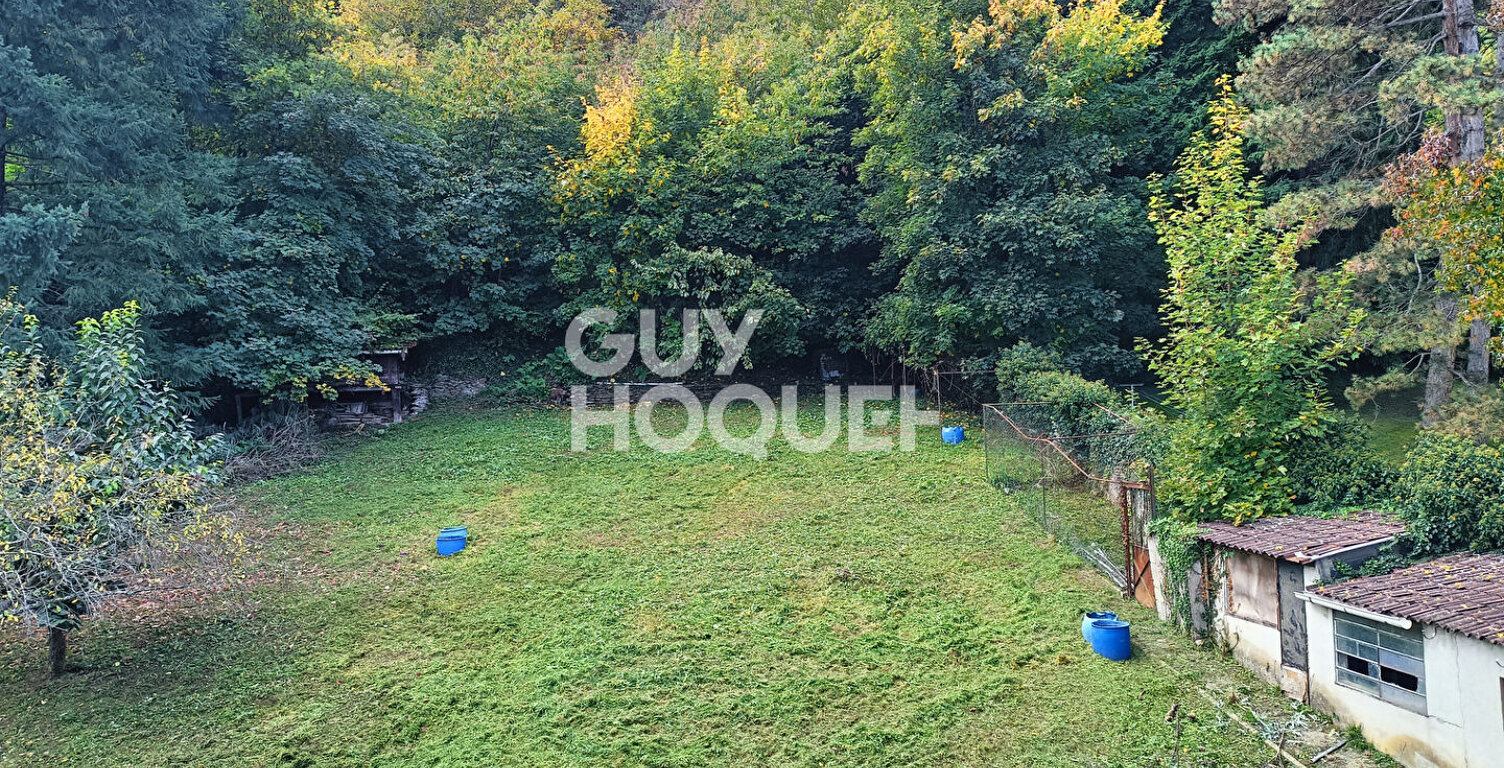 Terrain Givors bans de 893 m2 — photo 1