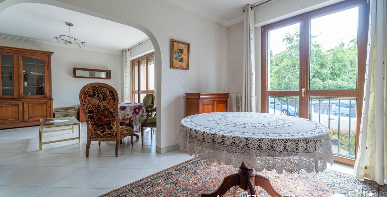 Appartement À Vendre — photo 1