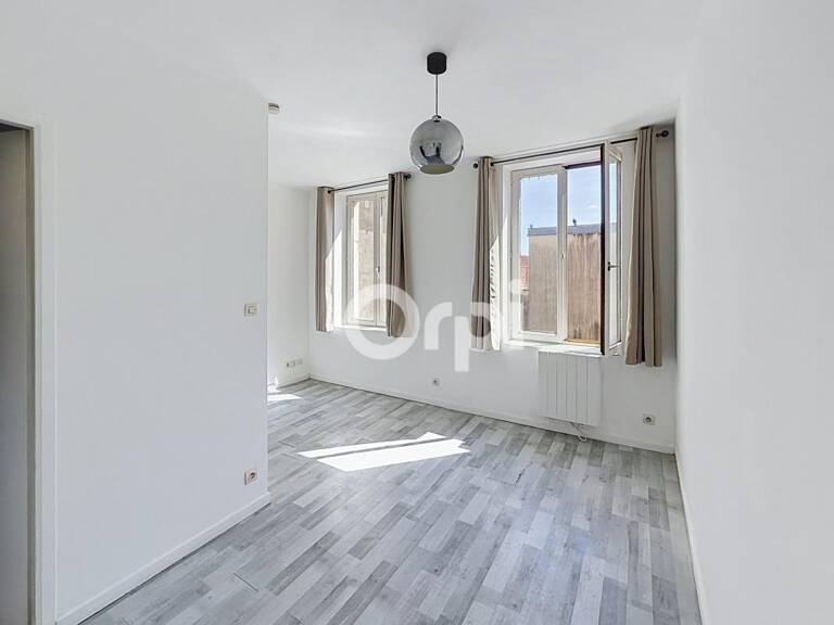 Appartement À Louer — photo 1