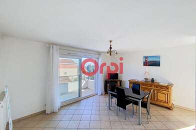 Appartement 2 pièces 885 €