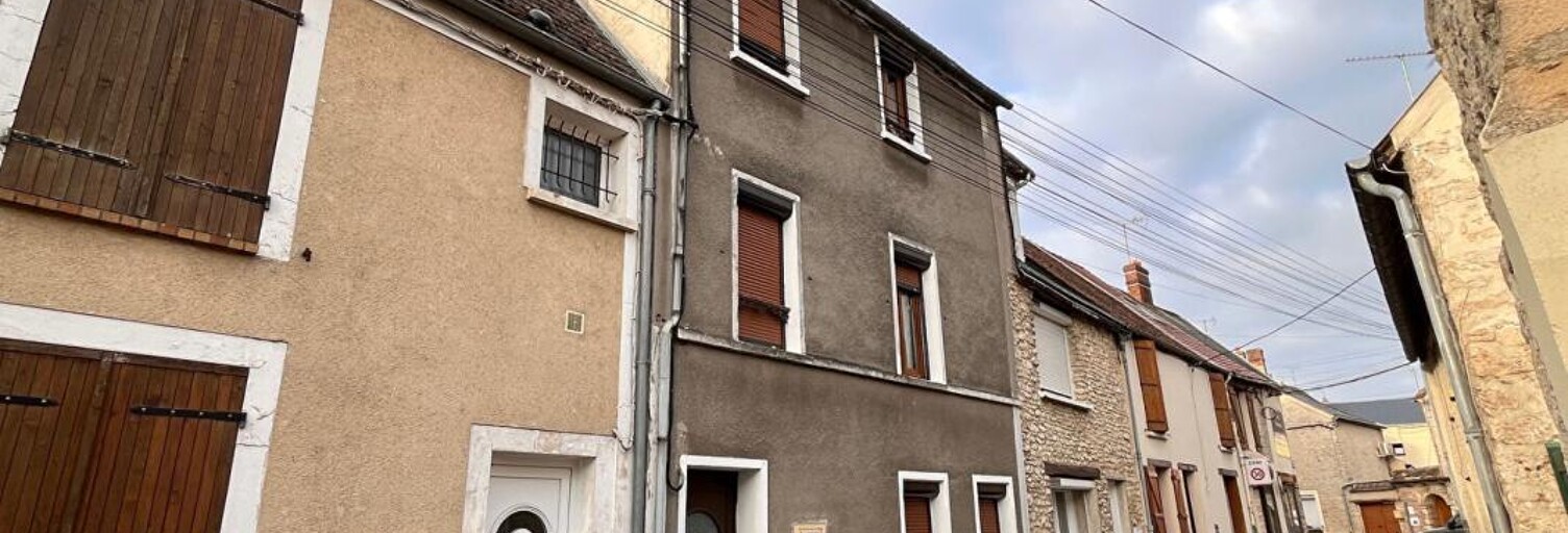 Immeuble  130 m² à vendre à Angerville (91670)