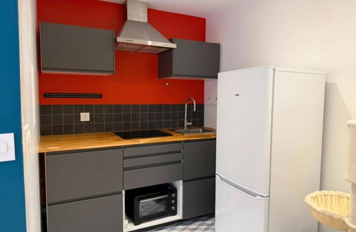 Studio de charme refait à neuf- Faubourg Saint-Antoine-vendu loué- — photo 5
