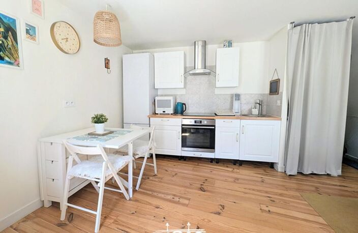 APPARTEMENT RENOVE- BORDEAUX ST PAUL- TRAVERSANT T2 34m² — photo 4