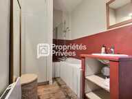 Superbe immeuble rénové d'env. 430m²  avec 7 appartements T2 meublés + 2 locaux commerciaux et caves en plein centre historique de PERIGUEUX (24000) — photo 4