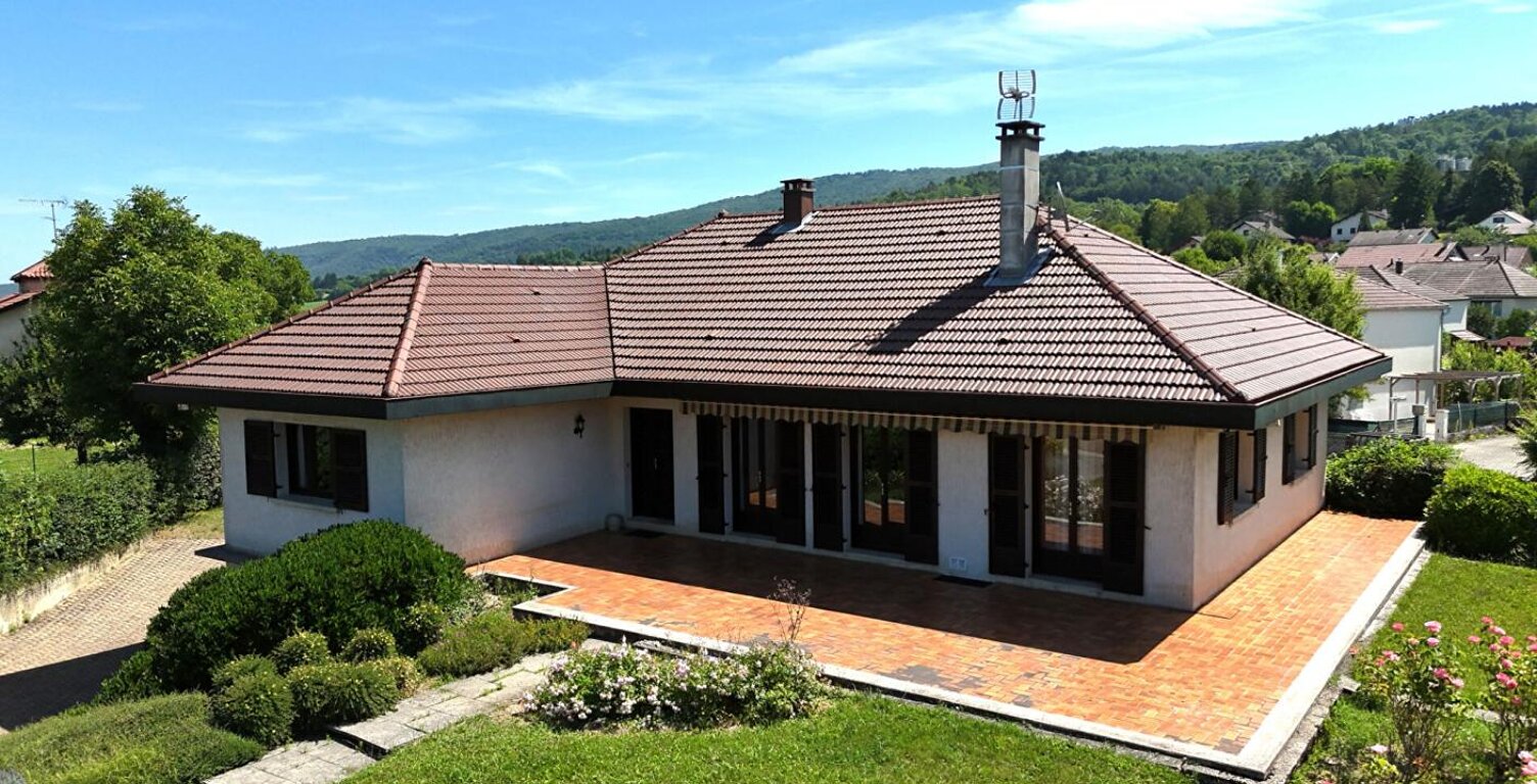 Superbe villa de 189 m² , sur terrain clos et arboré de 2 036 m² — photo 1