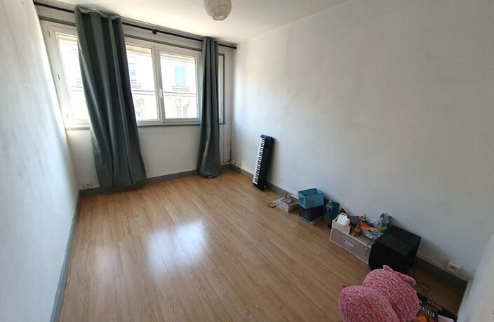Appartement Bourges 4 pièce(s) 68 m2 — photo 3