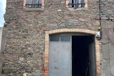 Garage  82100 €