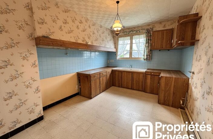 MAISON SAINT DOULCHARD 5 PIECES 103 M2 — photo 3