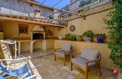 Maison  5 pièce(s) 124 m2 avec piscine et stationnement — photo du bien