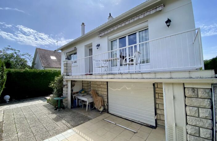 Maison avec jardin et sous-sol total — photo 4