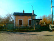 LOCAL DE 82 M2 TOUS COMMERCES OU BUREAU — photo 2