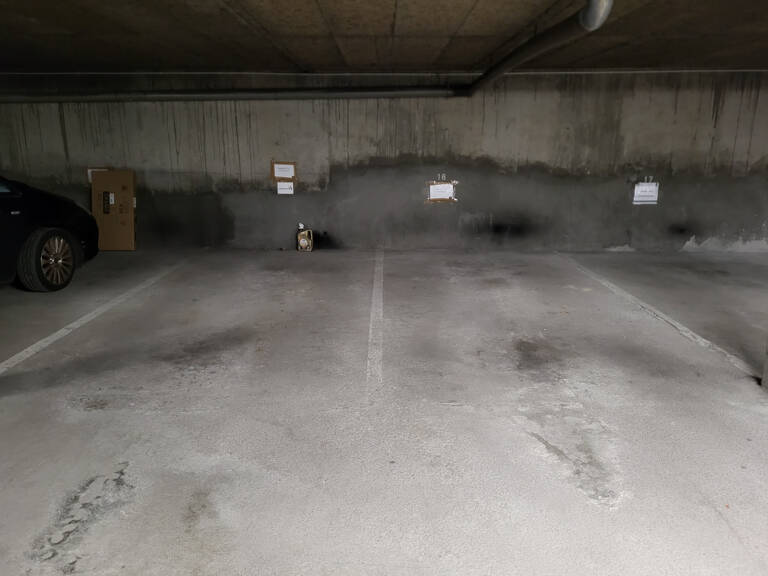 15 m2 STATIONNEMENT SOUTERRAIN / BERTHELOT — photo 1