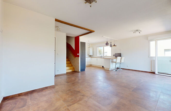 Maison T4 climatisée avec jardin, terrasse et grand garage — photo 2