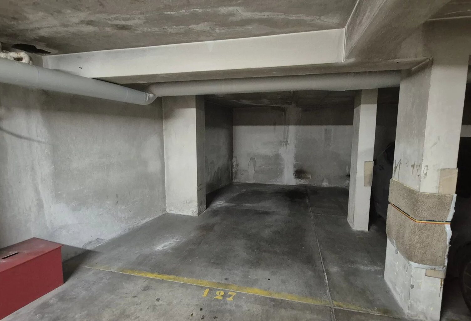 Nice  - Place de parking - Avenue Alfred de Vigny — photo 1