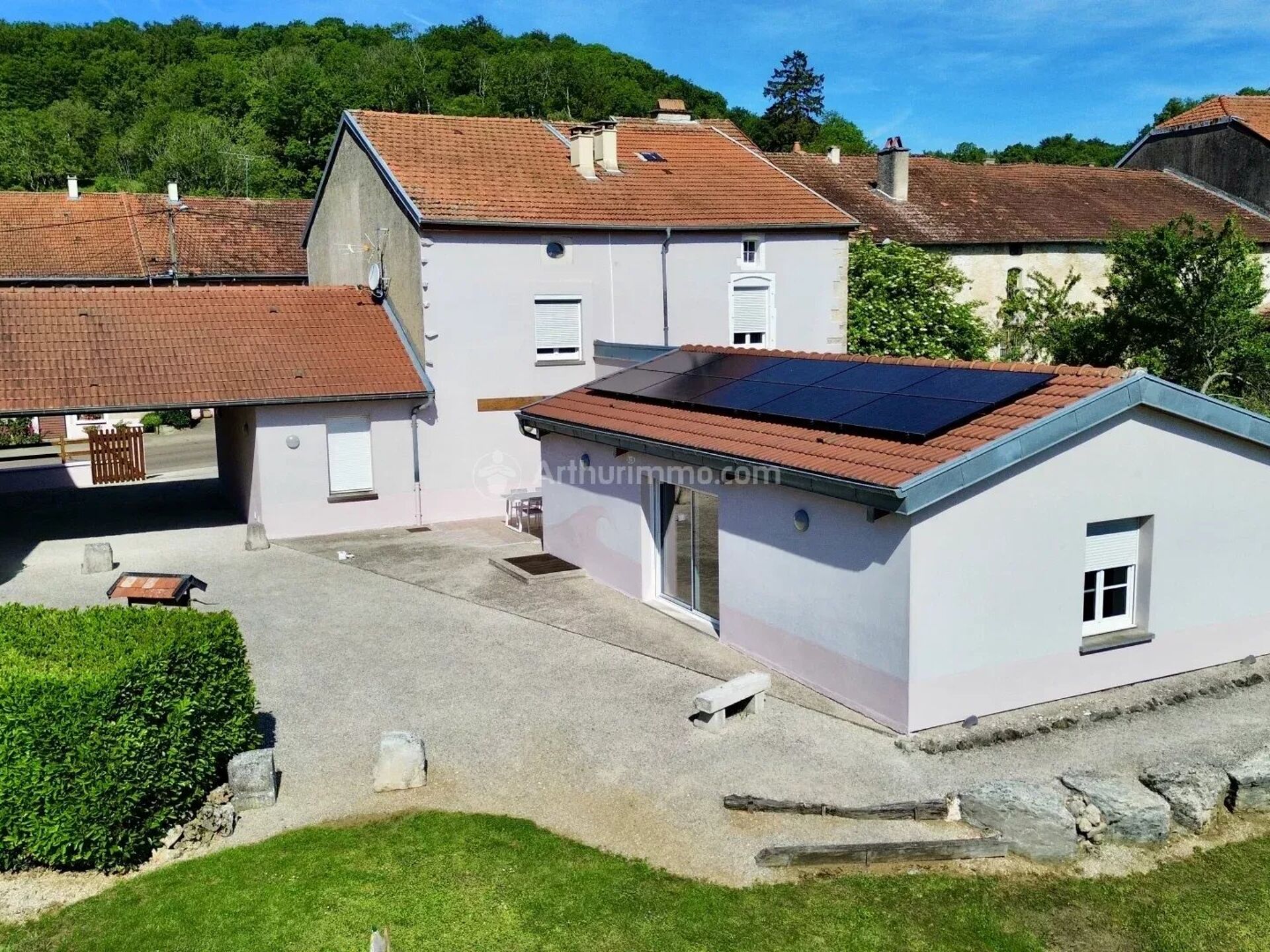Maison 8 pièces 225 m² · à Bourmont-Entre-Meuse-Et-Mouzon · 225 m² · 285 000 €