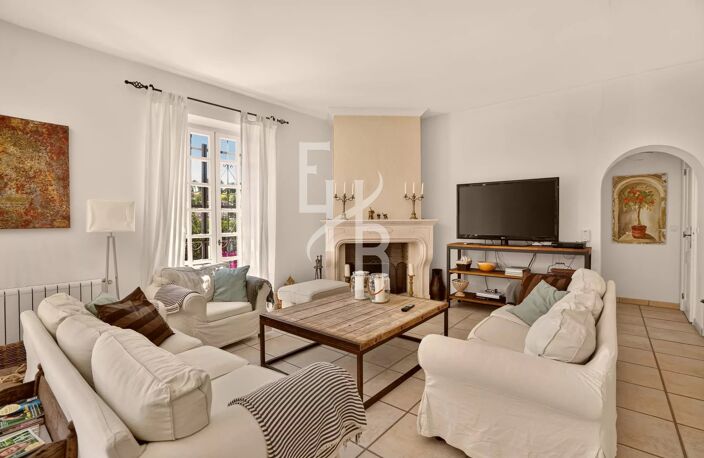 Mougins villa  avec 6 chambres et piscine  au calme — photo 3