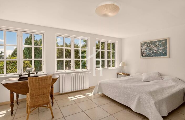 Mougins villa  avec 6 chambres et piscine  au calme — photo 5