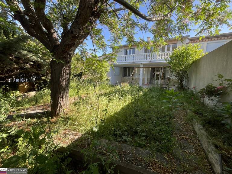 Villa — photo 1
