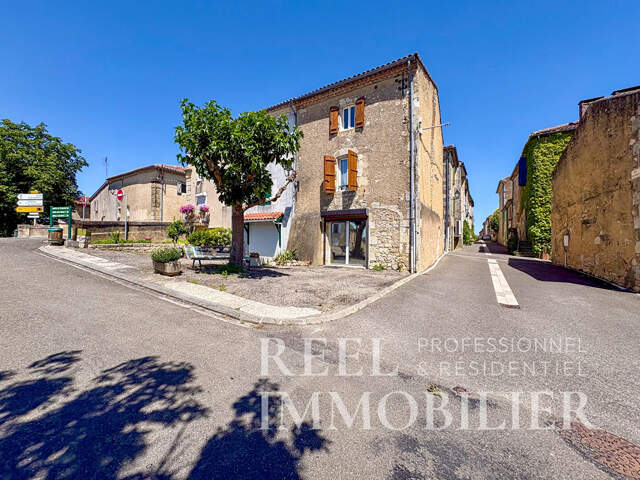 Maison de rue en pierre - Jegun — photo du bien