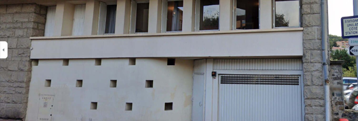 Garage   m² à louer à Le Puy-en-Velay (43000)