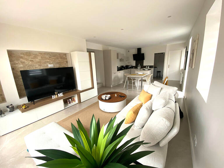 Appartement coup de coeur de 67 m² en rez-de-chaussée- Petite copropriété -Place de parking — photo 1