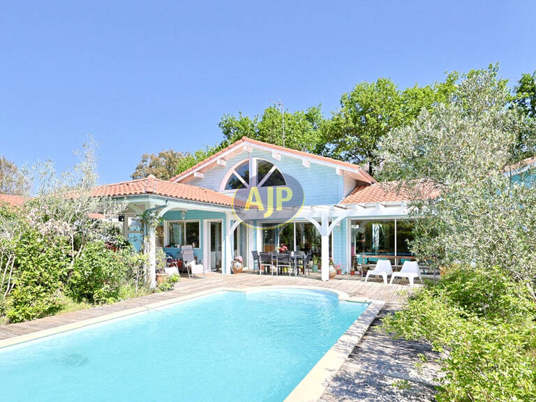 LABENNE BOURG - VILLA FAMILIALE 7 PIECES - DOUBLE GARAGE - DEPENDANCE T3 — photo 1