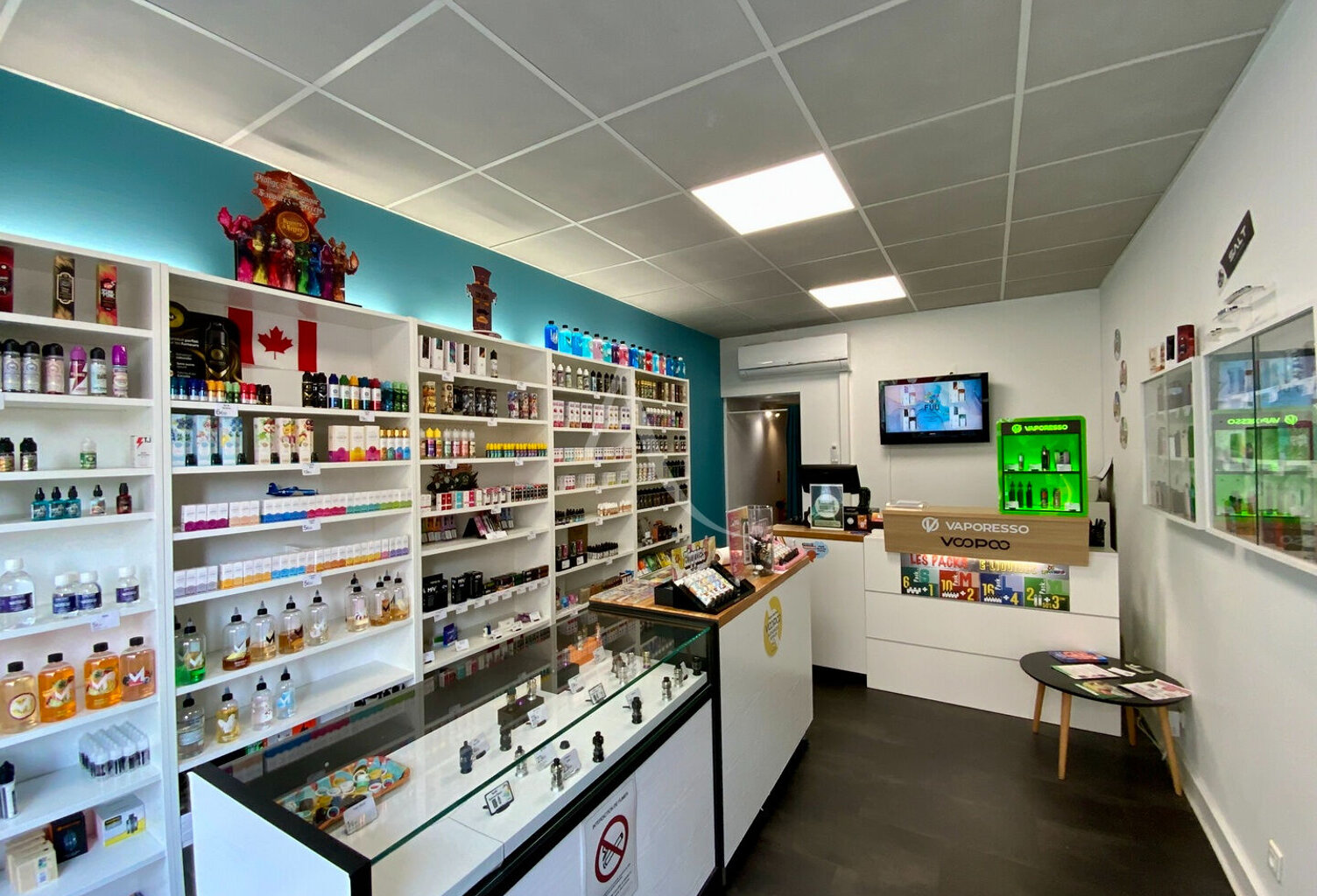 Local Commercial - Jonzac Centre Ville — photo 1