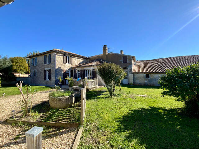 Maison  6 pièce(s) 200 m2 — photo du bien