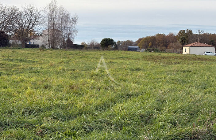 Terrains à bâtir proches de St Genis de Saintonge — photo 4